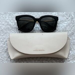 Gentle Monster Sunglasses With Case